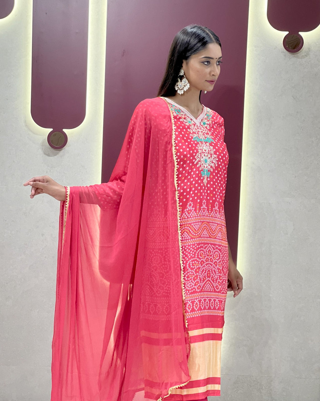 Chinon Bandhani Print Kurti Set with Embroidered V-Neck with dupatta