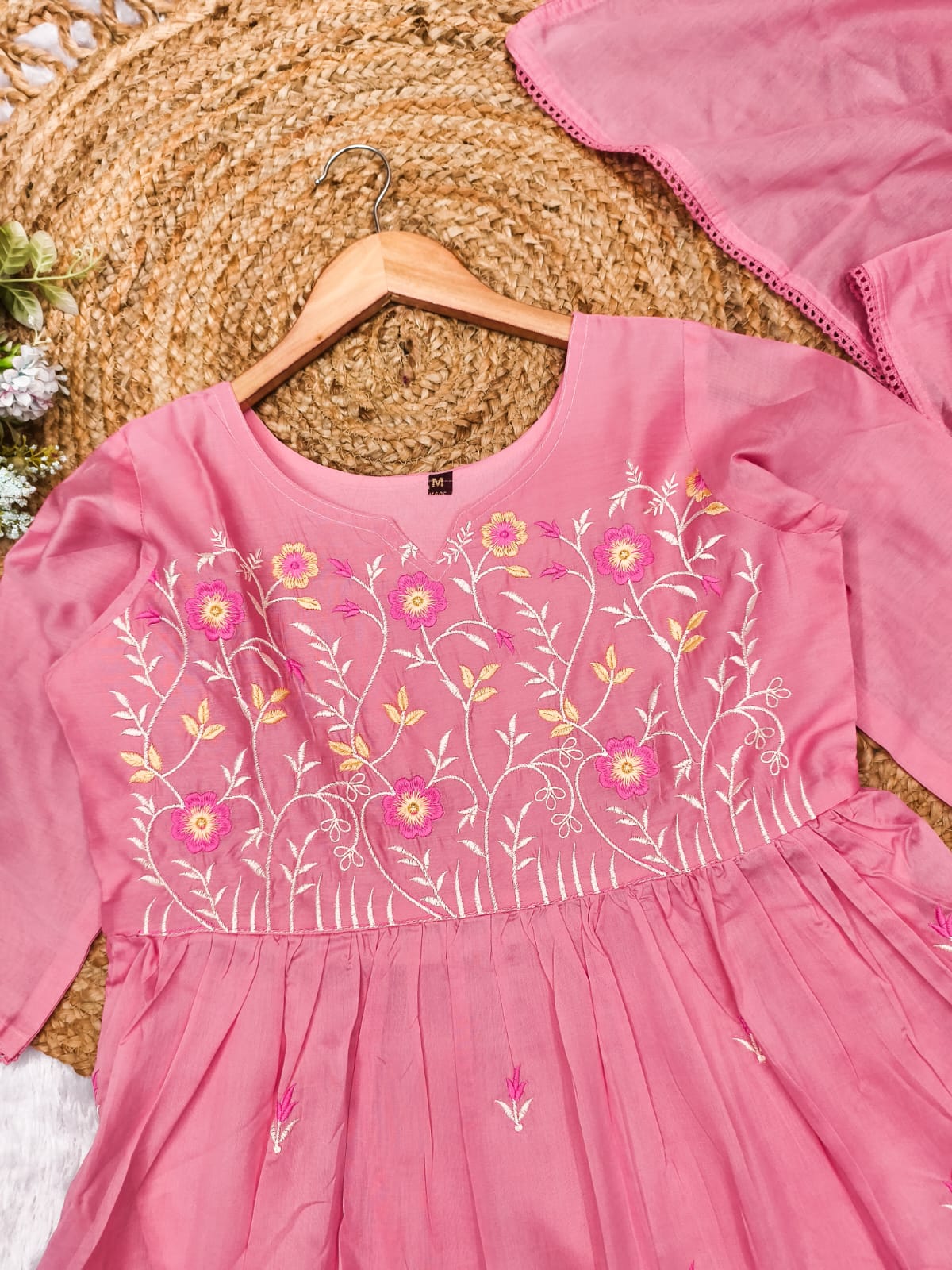 Elegant Chanderi Embroidered Ethnic Ensemble for Festive Formal Occasions Wear